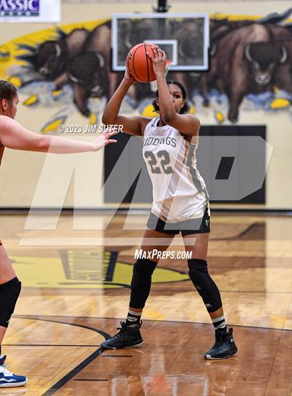 Thumbnail 2 in Giddings vs Caldwell photogallery.