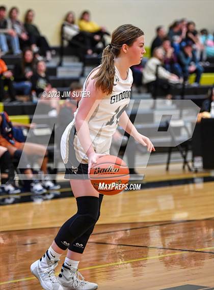 Thumbnail 1 in Giddings vs Caldwell photogallery.