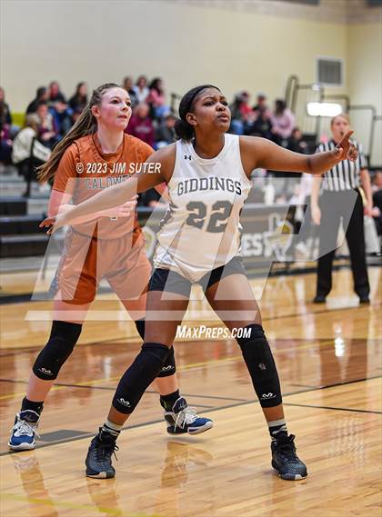Thumbnail 1 in Giddings vs Caldwell photogallery.