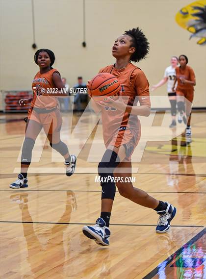 Thumbnail 2 in Giddings vs Caldwell photogallery.