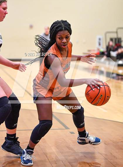 Thumbnail 2 in Giddings vs Caldwell photogallery.