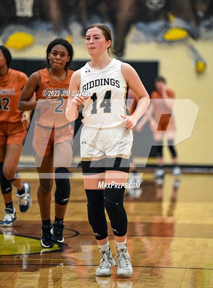 Thumbnail 2 in Giddings vs Caldwell photogallery.