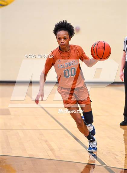 Thumbnail 3 in Giddings vs Caldwell photogallery.