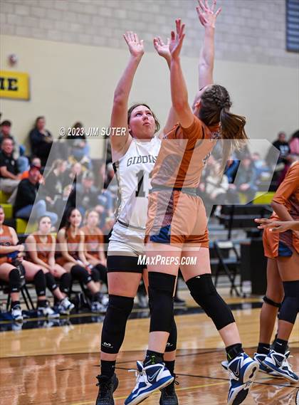Thumbnail 2 in Giddings vs Caldwell photogallery.