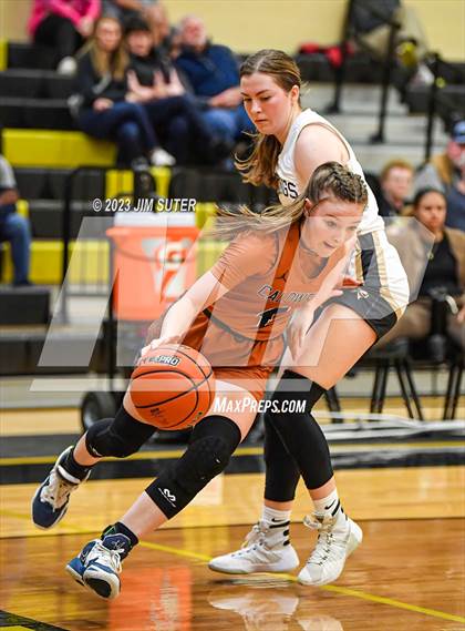 Thumbnail 3 in Giddings vs Caldwell photogallery.