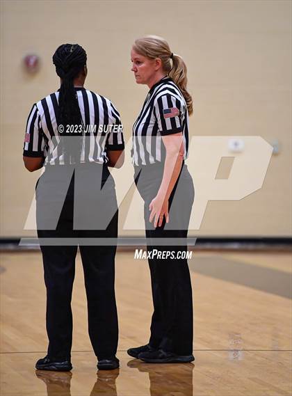Thumbnail 1 in Giddings vs Caldwell photogallery.