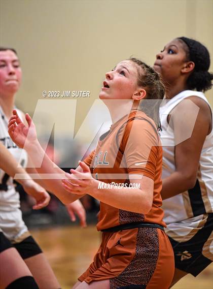 Thumbnail 3 in Giddings vs Caldwell photogallery.
