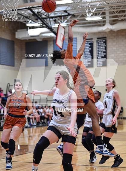 Thumbnail 3 in Giddings vs Caldwell photogallery.