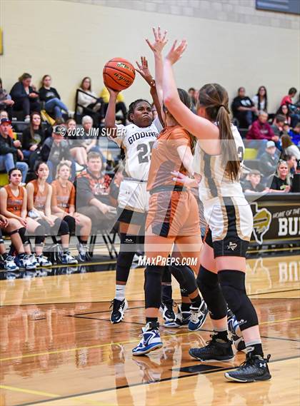 Thumbnail 1 in Giddings vs Caldwell photogallery.