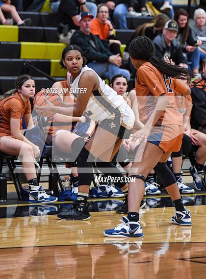 Thumbnail 3 in Giddings vs Caldwell photogallery.