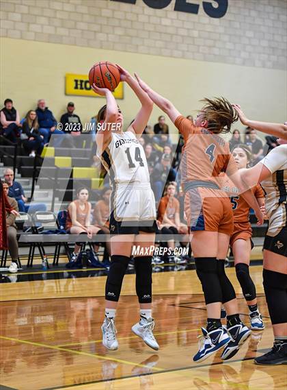 Thumbnail 3 in Giddings vs Caldwell photogallery.