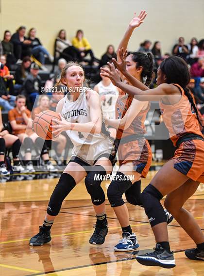 Thumbnail 1 in Giddings vs Caldwell photogallery.