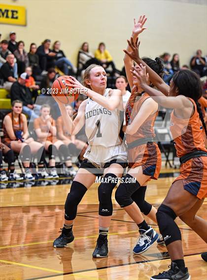 Thumbnail 2 in Giddings vs Caldwell photogallery.