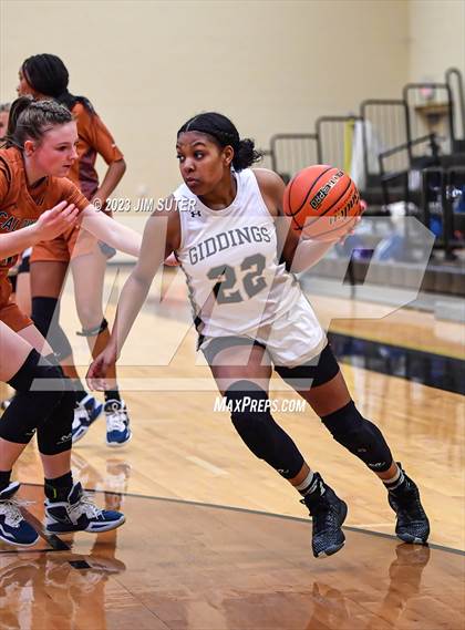 Thumbnail 3 in Giddings vs Caldwell photogallery.