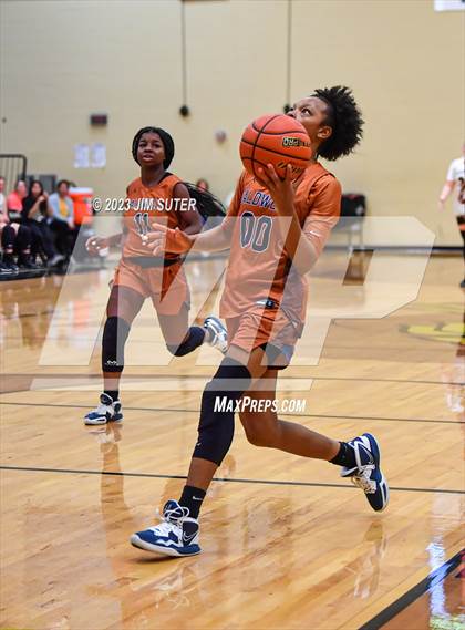 Thumbnail 3 in Giddings vs Caldwell photogallery.