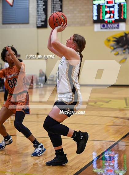 Thumbnail 2 in Giddings vs Caldwell photogallery.