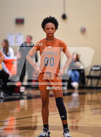Thumbnail 2 in Giddings vs Caldwell photogallery.