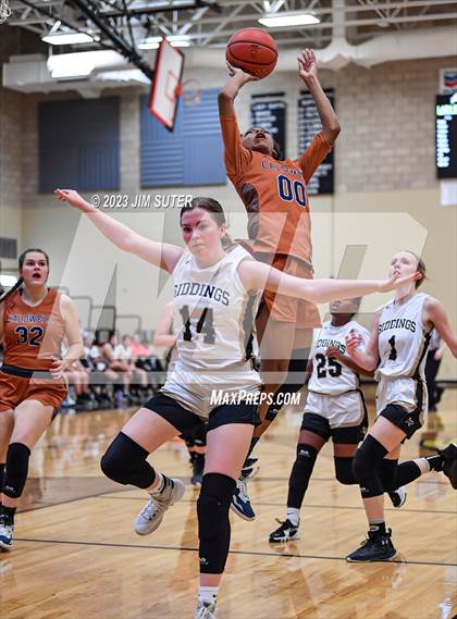 Thumbnail 2 in Giddings vs Caldwell photogallery.