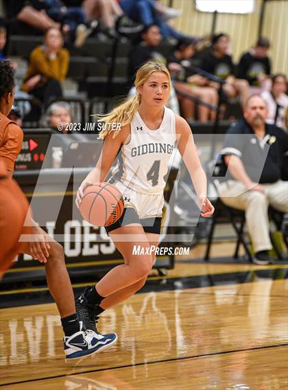 Thumbnail 2 in Giddings vs Caldwell photogallery.