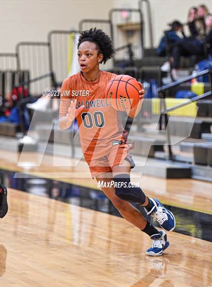 Thumbnail 2 in Giddings vs Caldwell photogallery.