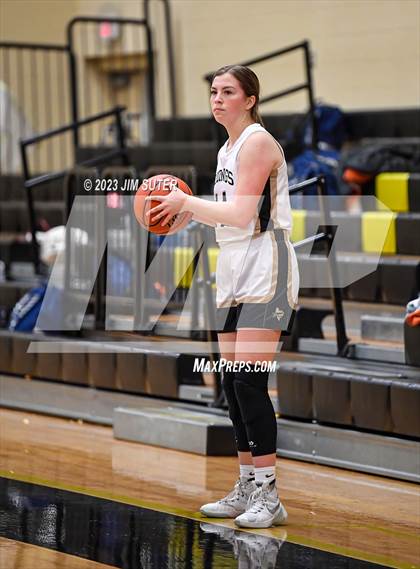 Thumbnail 2 in Giddings vs Caldwell photogallery.