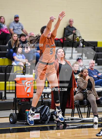 Thumbnail 3 in Giddings vs Caldwell photogallery.