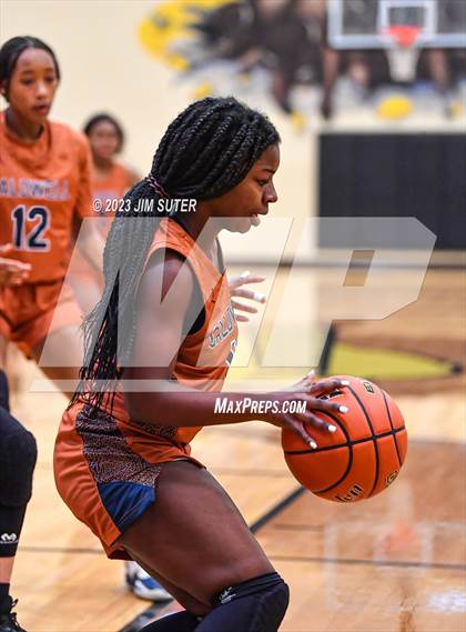 Thumbnail 2 in Giddings vs Caldwell photogallery.
