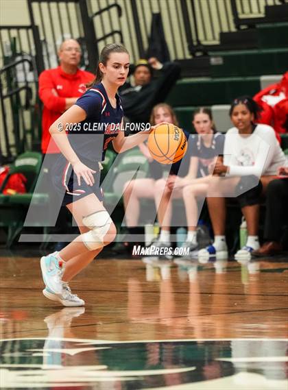 Thumbnail 2 in Heritage vs Thomas Jefferson (Kipling Winter Classic) photogallery.