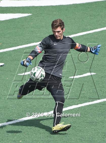 Thumbnail 2 in Lee [Robert E.] vs Reagan [Ronald] (Comalander Stadium) photogallery.
