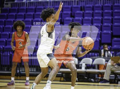 Thumbnail 3 in Cypress Springs vs. Fort Bend Marshall (Houston Methodist Cy-Hoops Invitational) photogallery.