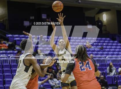 Thumbnail 3 in Cypress Springs vs. Fort Bend Marshall (Houston Methodist Cy-Hoops Invitational) photogallery.