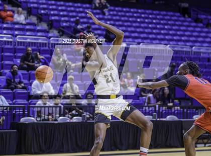 Thumbnail 2 in Cypress Springs vs. Fort Bend Marshall (Houston Methodist Cy-Hoops Invitational) photogallery.