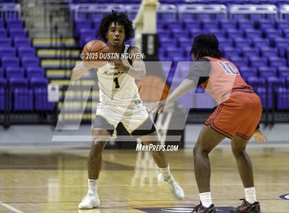 Thumbnail 2 in Cypress Springs vs. Fort Bend Marshall (Houston Methodist Cy-Hoops Invitational) photogallery.