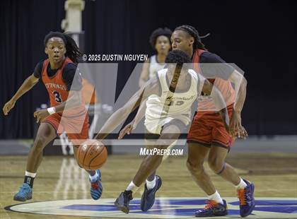 Thumbnail 2 in Cypress Springs vs. Fort Bend Marshall (Houston Methodist Cy-Hoops Invitational) photogallery.