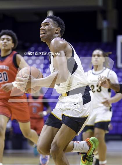 Thumbnail 1 in Cypress Springs vs. Fort Bend Marshall (Houston Methodist Cy-Hoops Invitational) photogallery.