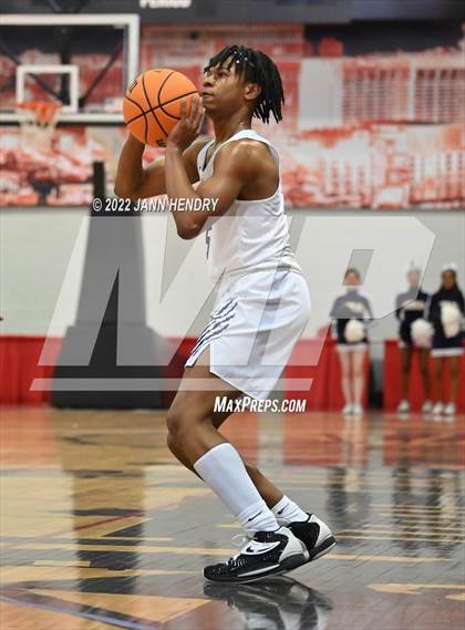 Thumbnail 2 in Las Vegas vs. Spring Valley (NIAA State 4A Semi-Final) photogallery.