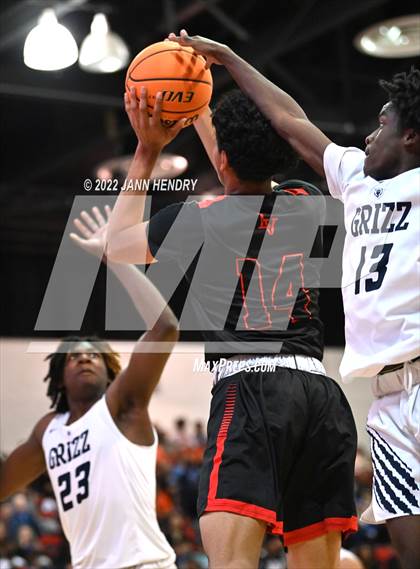 Thumbnail 3 in Las Vegas vs. Spring Valley (NIAA State 4A Semi-Final) photogallery.