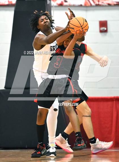 Thumbnail 2 in Las Vegas vs. Spring Valley (NIAA State 4A Semi-Final) photogallery.