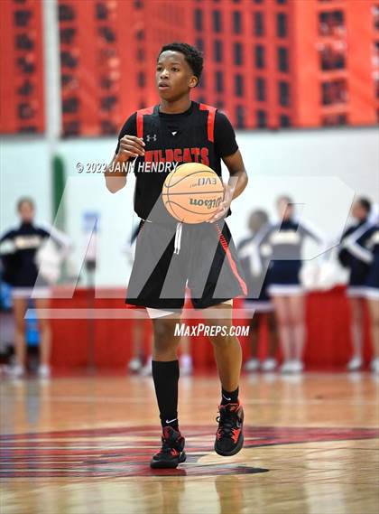 Thumbnail 1 in Las Vegas vs. Spring Valley (NIAA State 4A Semi-Final) photogallery.