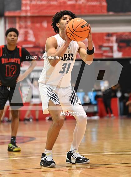 Thumbnail 3 in Las Vegas vs. Spring Valley (NIAA State 4A Semi-Final) photogallery.