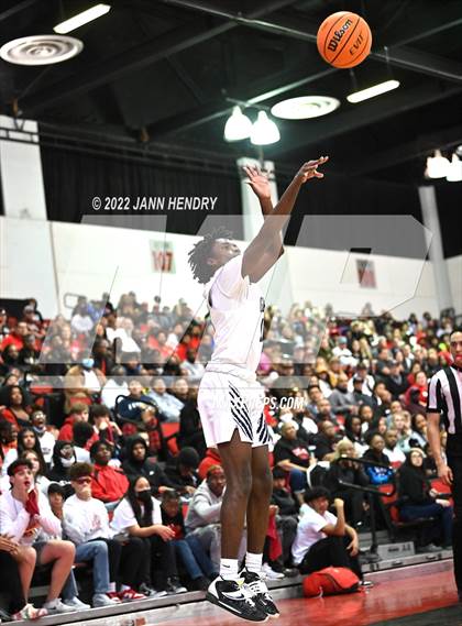 Thumbnail 2 in Las Vegas vs. Spring Valley (NIAA State 4A Semi-Final) photogallery.