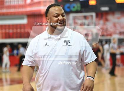 Thumbnail 3 in Las Vegas vs. Spring Valley (NIAA State 4A Semi-Final) photogallery.