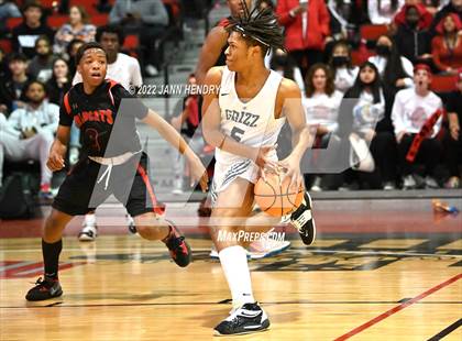 Thumbnail 1 in Las Vegas vs. Spring Valley (NIAA State 4A Semi-Final) photogallery.