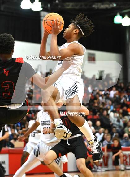 Thumbnail 1 in Las Vegas vs. Spring Valley (NIAA State 4A Semi-Final) photogallery.