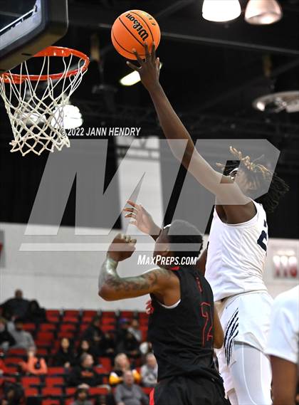 Thumbnail 1 in Las Vegas vs. Spring Valley (NIAA State 4A Semi-Final) photogallery.