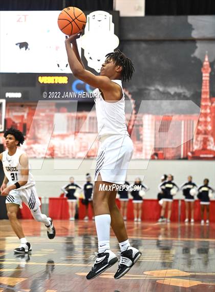 Thumbnail 2 in Las Vegas vs. Spring Valley (NIAA State 4A Semi-Final) photogallery.