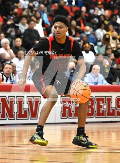 Thumbnail 2 in Las Vegas vs. Spring Valley (NIAA State 4A Semi-Final) photogallery.