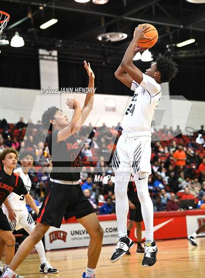 Thumbnail 3 in Las Vegas vs. Spring Valley (NIAA State 4A Semi-Final) photogallery.