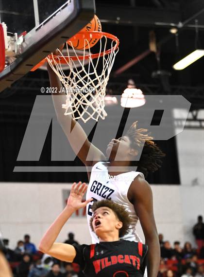 Thumbnail 3 in Las Vegas vs. Spring Valley (NIAA State 4A Semi-Final) photogallery.