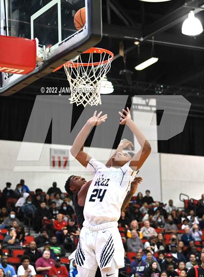 Thumbnail 3 in Las Vegas vs. Spring Valley (NIAA State 4A Semi-Final) photogallery.
